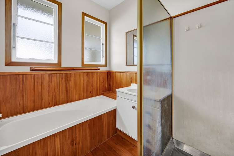 155 Glover Road Hawera_14