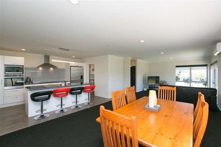 126 Pohutukawa Place Waiwhakaiho_11