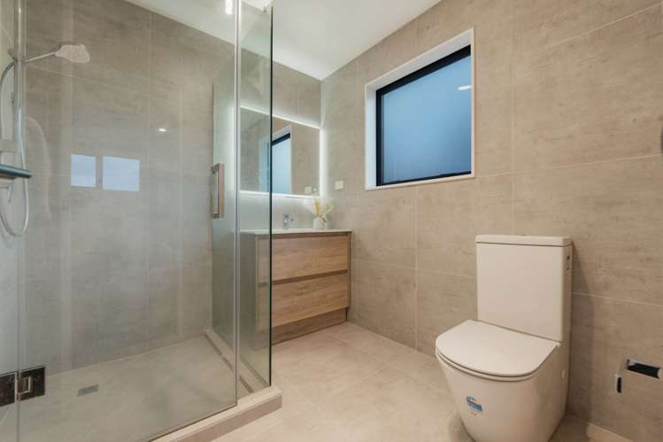 10 Alluvial Street Flat Bush_14