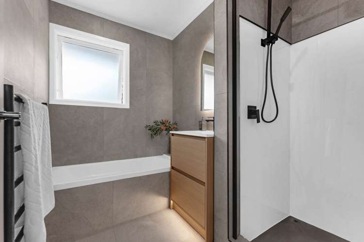 2/189 Whitney Street Blockhouse Bay_13