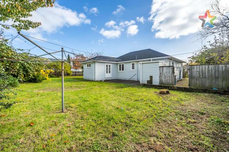 3 Gibbs Crescent Wainuiomata_18