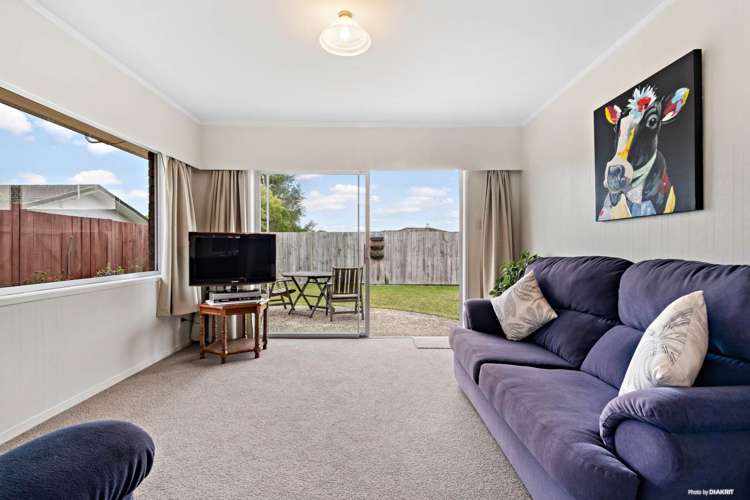 2/3 Pamela Place New Lynn_10