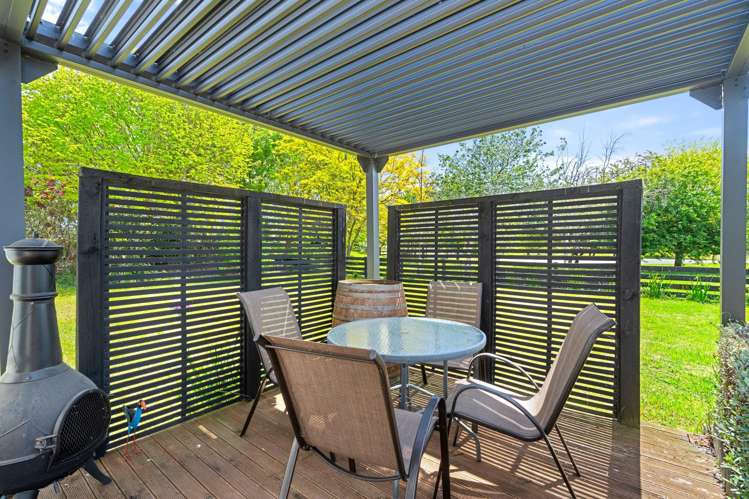 1 Maple Lane Martinborough_16