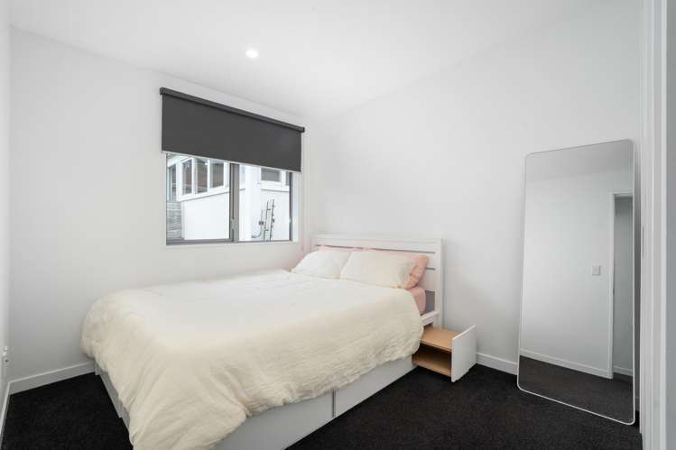 11/59 The Parade Island Bay_12