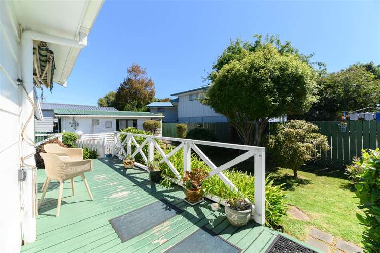 1/41 Yeovil Road Te Atatu Peninsula_10