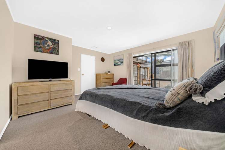 41 Clydesdale Road Somerville_17