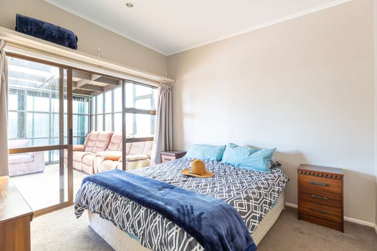 7 Costello Crescent Pukehina_11