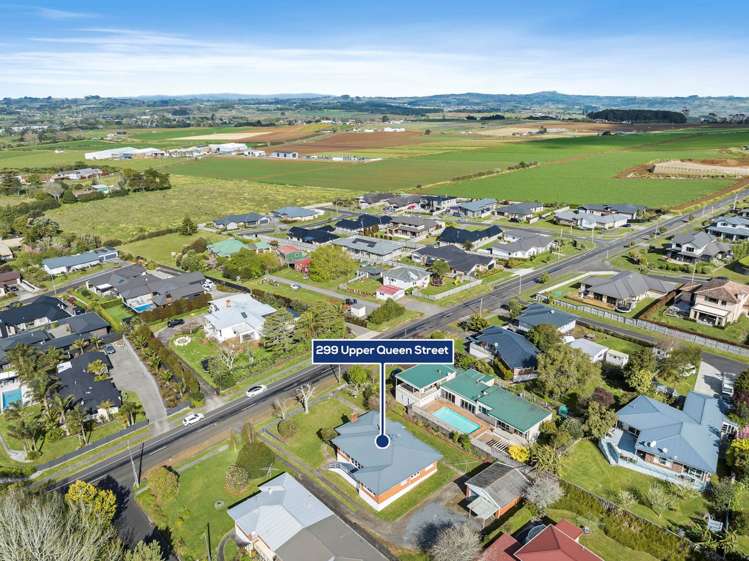 299 Upper Queen Street Pukekohe_18