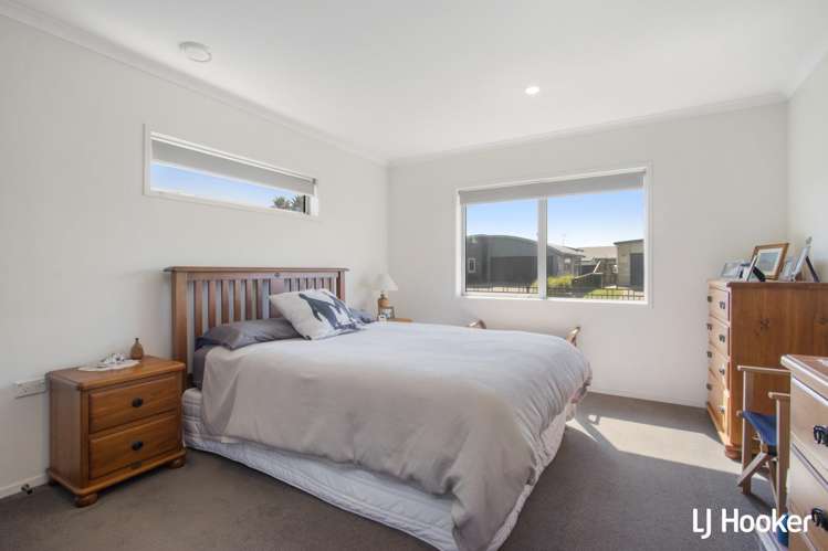 11 Surfers Ave Waihi Beach_11