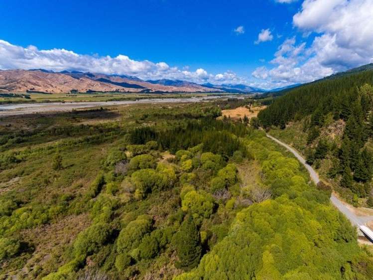 3957 Northbank Road Wairau Valley_0