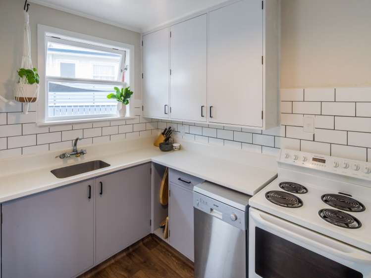 1 Fairburn Grove Johnsonville_2