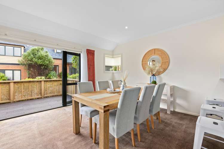 53 Futuna Close Karori_5