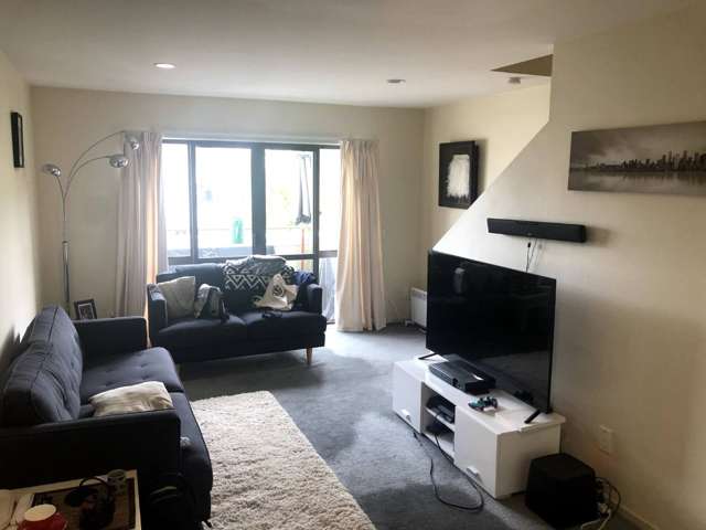 7/25 Rossmay Terrace Mount Eden_3