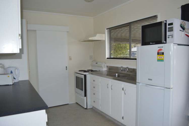 12 Moore Crescent Carterton_2