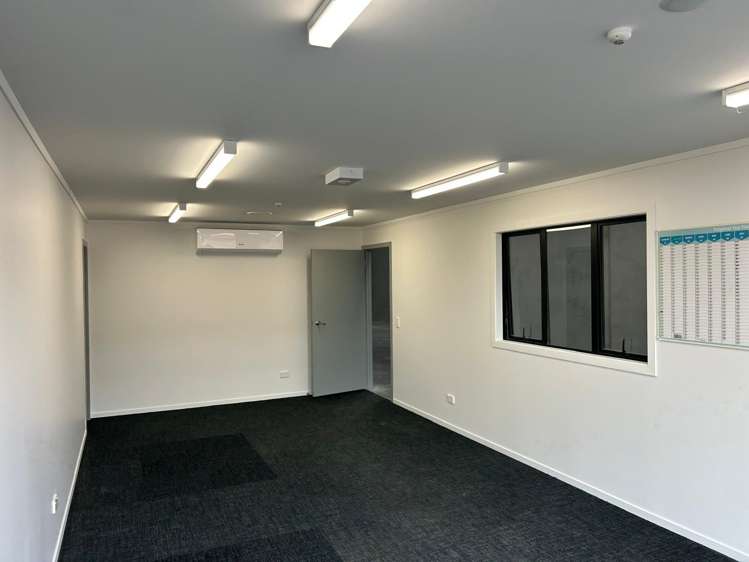 4/142 Ossie James Drive Rukuhia_5