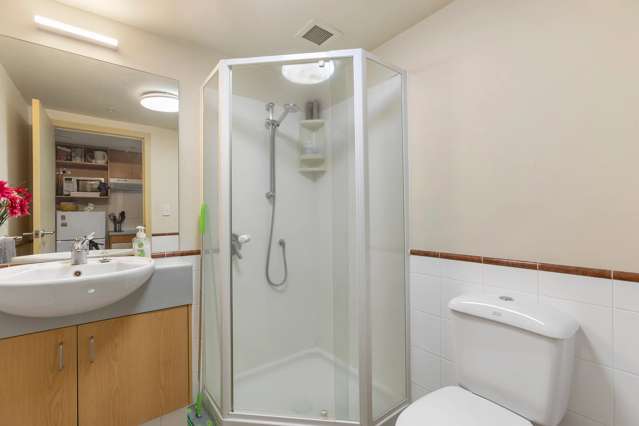 5C/2 Eden Crescent Auckland Central_4