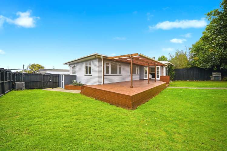 102 Taikata Road Te Atatu Peninsula_0