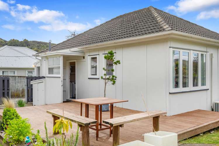 1 Newcombe Street Naenae_18