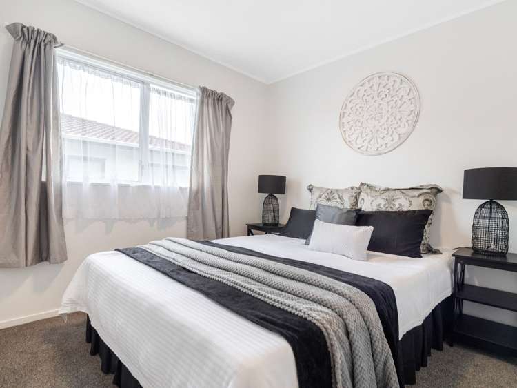 1/24 Kennington Dr Clendon Park_15