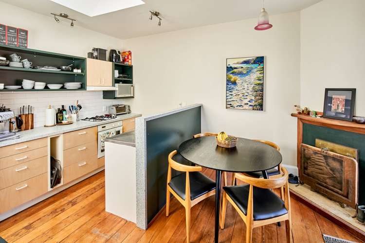 355 The Parade Island Bay_9