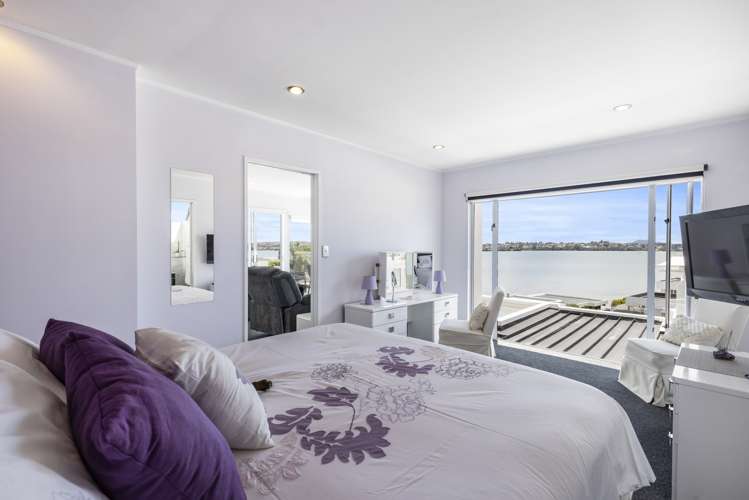 100 Bramley Drive Farm Cove_16