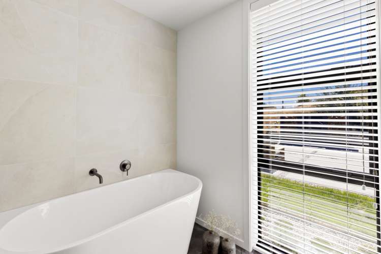 8 Spring Hill Road Kelvin Heights_23