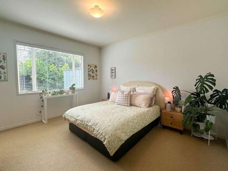 12A Rodney Road 10888_10