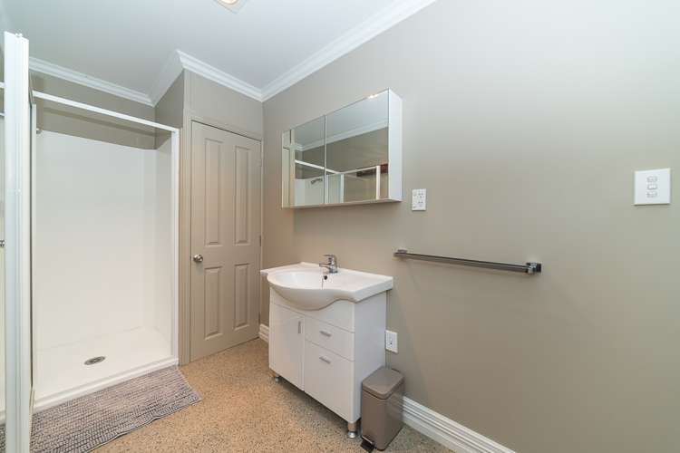 5 King Street Halcombe_16