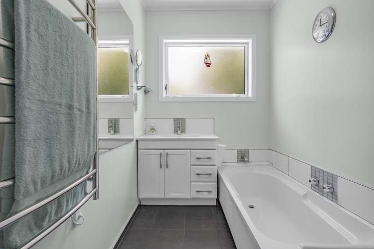 151 Moores Valley Road Wainuiomata_18