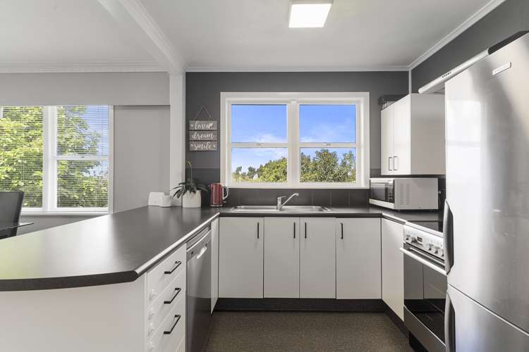 5b Tirimoana Road Te Atatu South_10