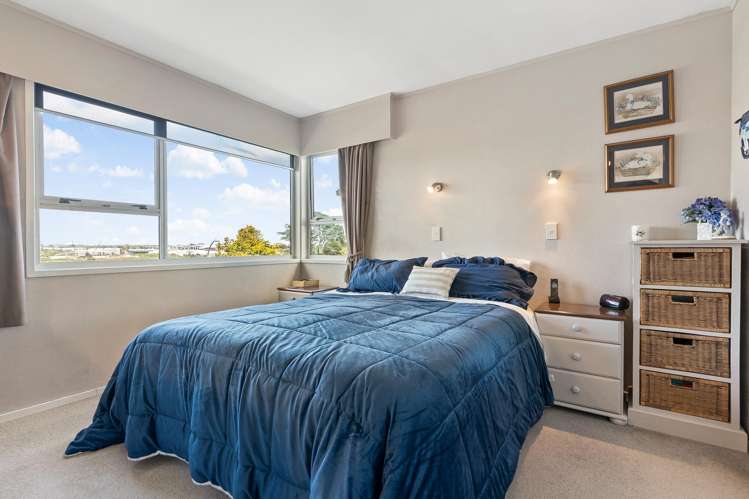 12 Miramar Place Pakuranga Heights_12
