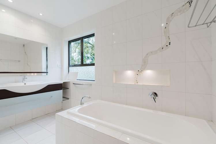 618 Holland Road Eureka_19