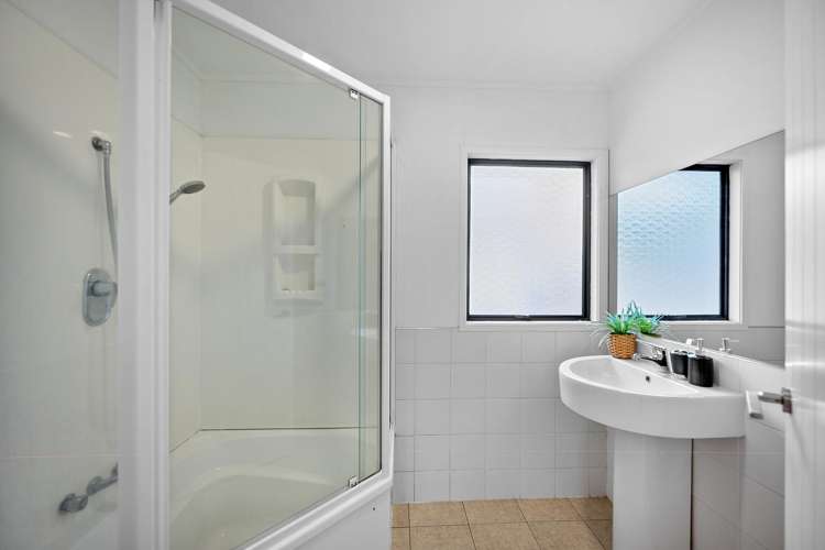 79 Santiago Crescent Unsworth Heights_13