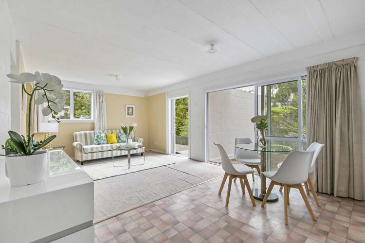 4/24 Dawnhaven Drive Te Atatu Peninsula_1