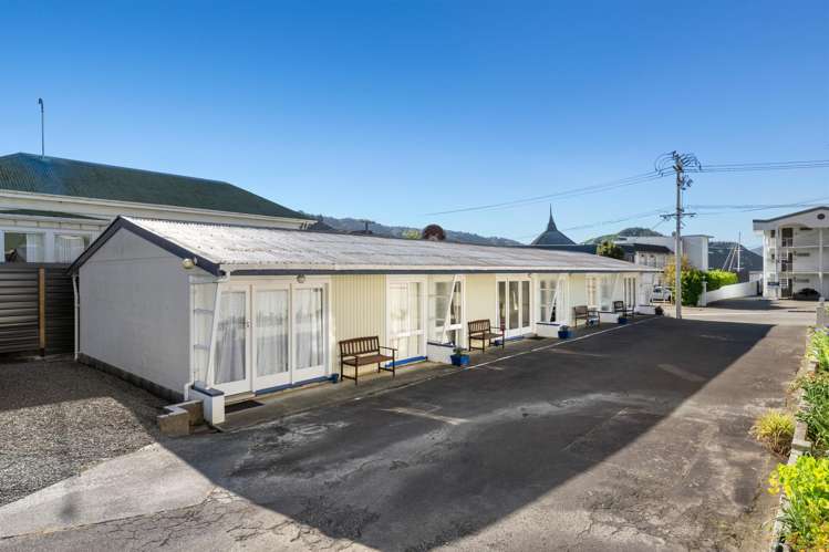 26-28 Waikawa Road Picton_17