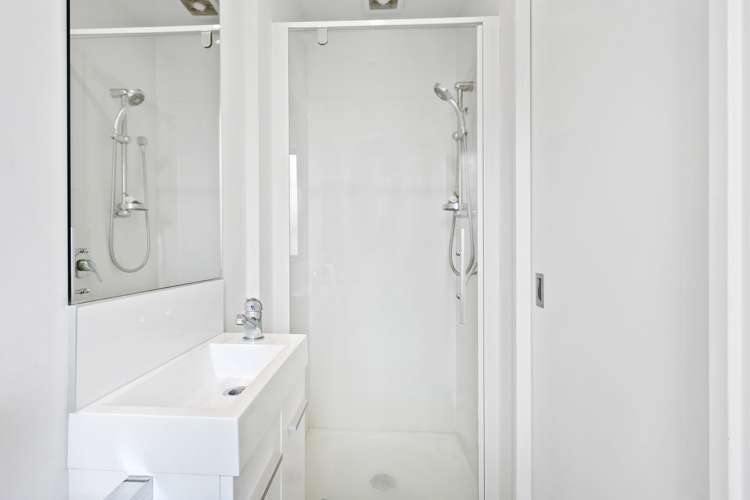 69/10 Buffon Street Waltham_6