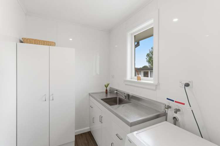 8 Dufek Crescent Wigram_11