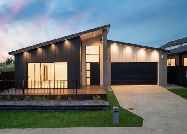 Exceptional Masterpiece Waterside Living