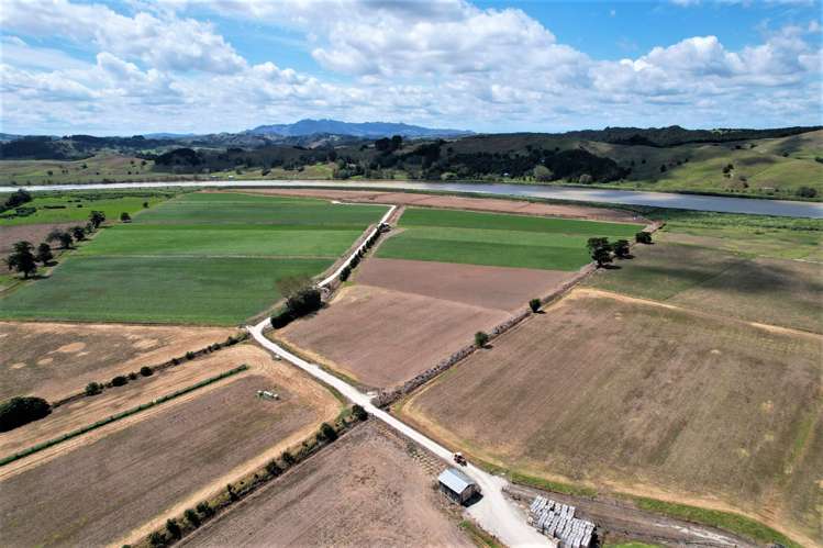 142 Awakino Point North Road Dargaville Surrounds_8