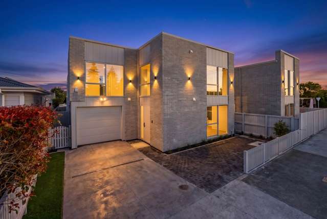 Brand New Architectural Elegance in Onehunga