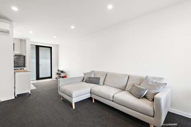 3/74 Derwent Street Island Bay_4