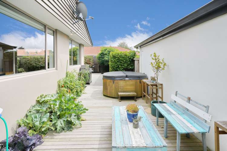 440 Harewood Road Harewood_21