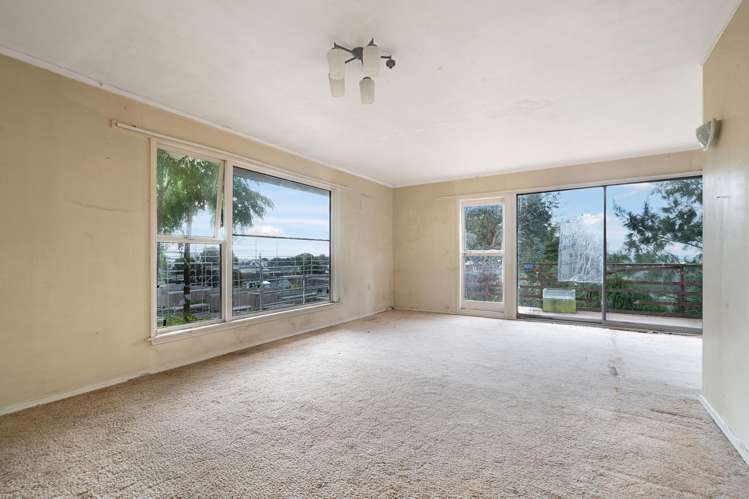 34 Royal Road Massey_10