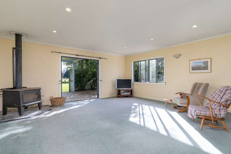 39 Connollys Line Carterton_17