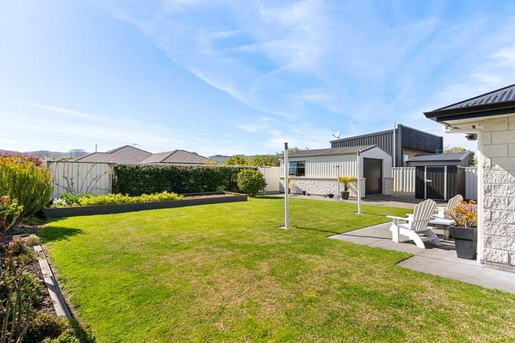 19 Joanne Street Lytton West_20