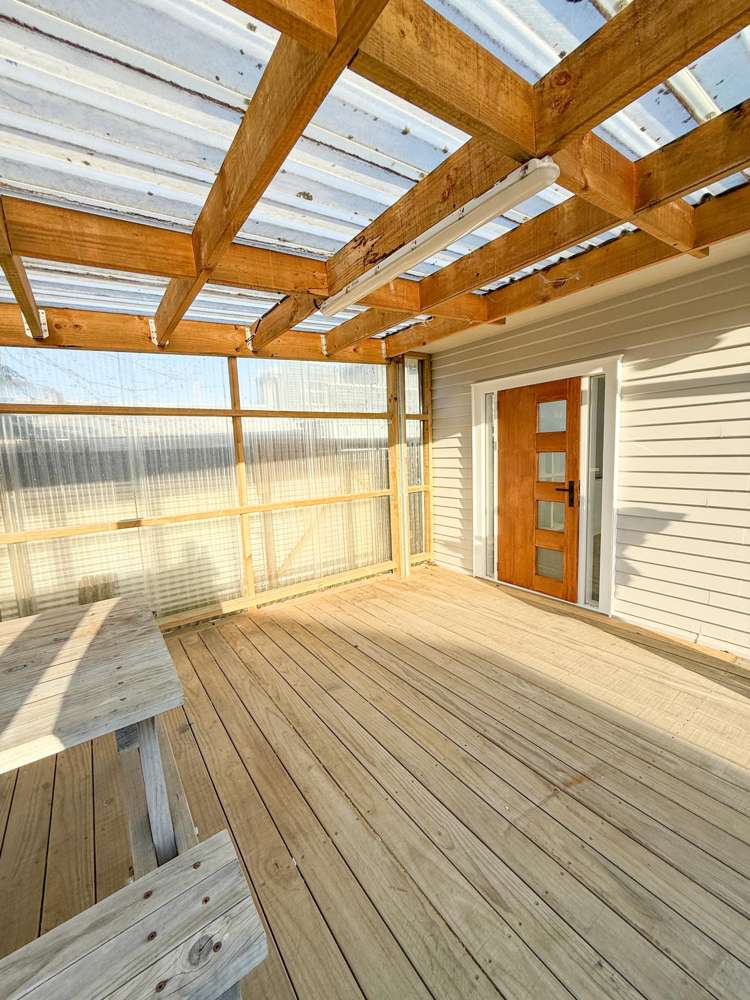 222 Stafford Street Hokitika_11