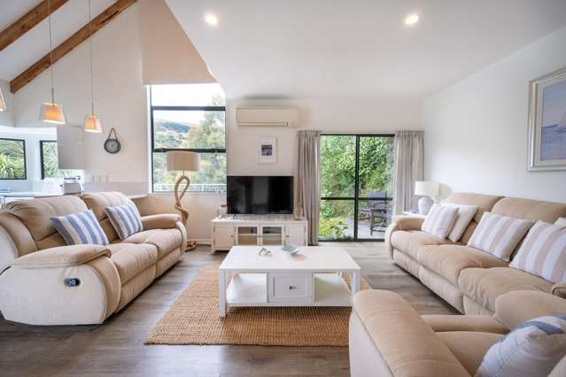 79 Tikao Bay Road Wainui_4