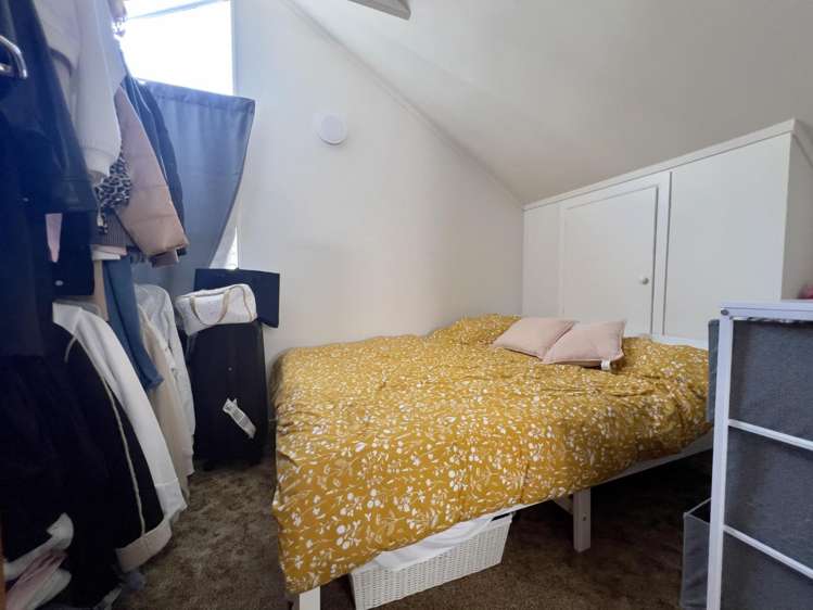 2/63a Landscape Road Mount Eden_6