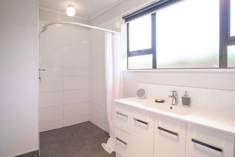 302 Kingsbury Avenue Rangiora_13