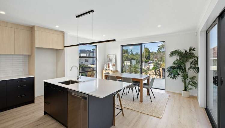 32 Swanson Road Henderson_10